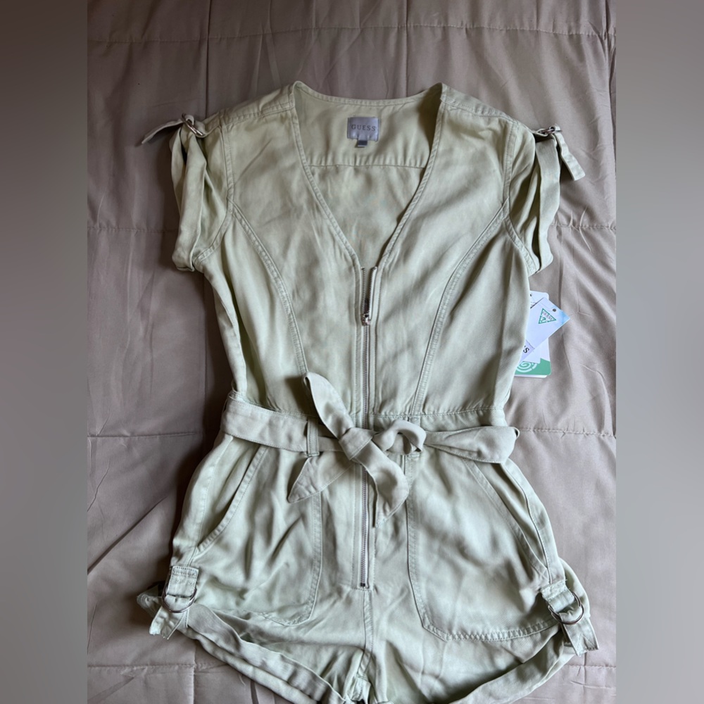 Soft Lime Green Guess Romper 🐛🐛🐛